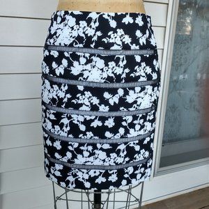 White House Black Market Skirt
